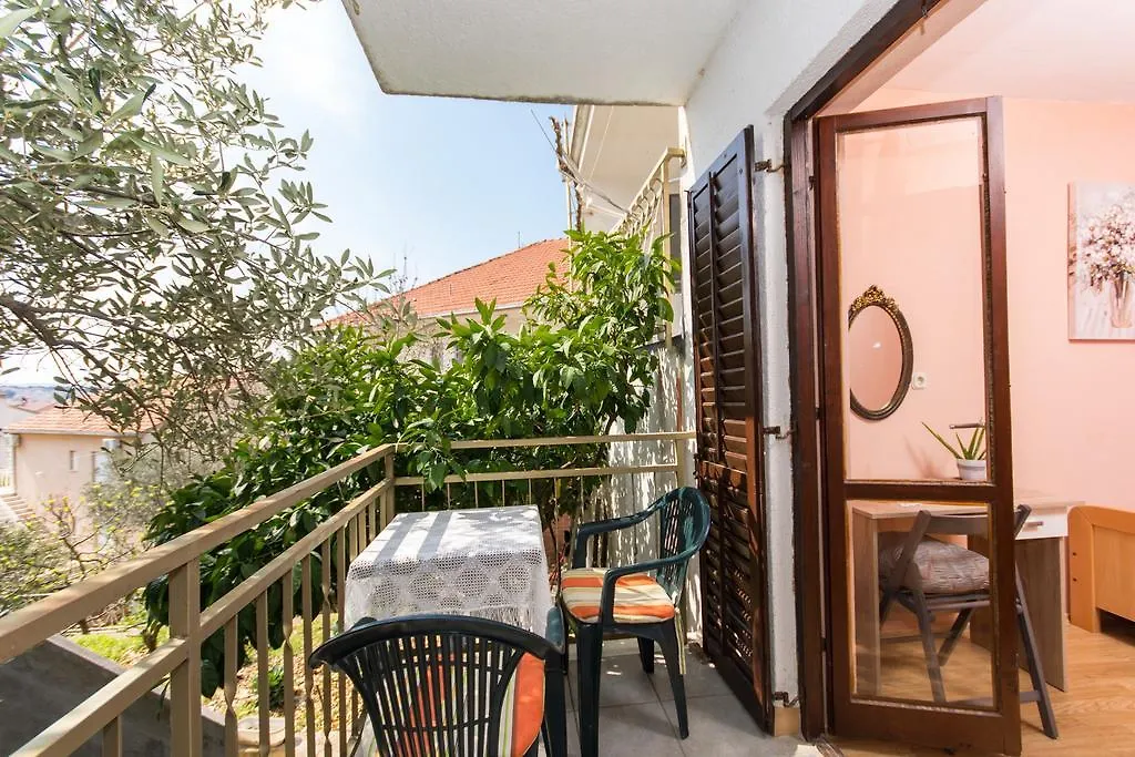 Apartment In Okrug Gornji 6130 Trogir